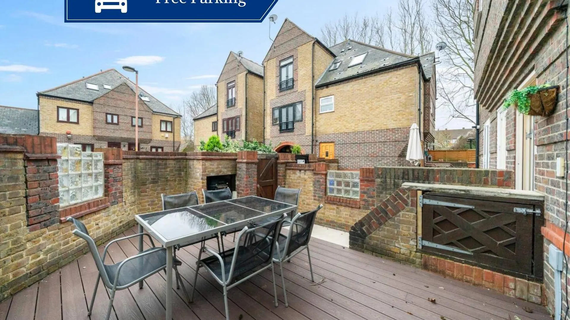 Glamorous 2Br House, Outdoor Space & Free Parking Apartment London