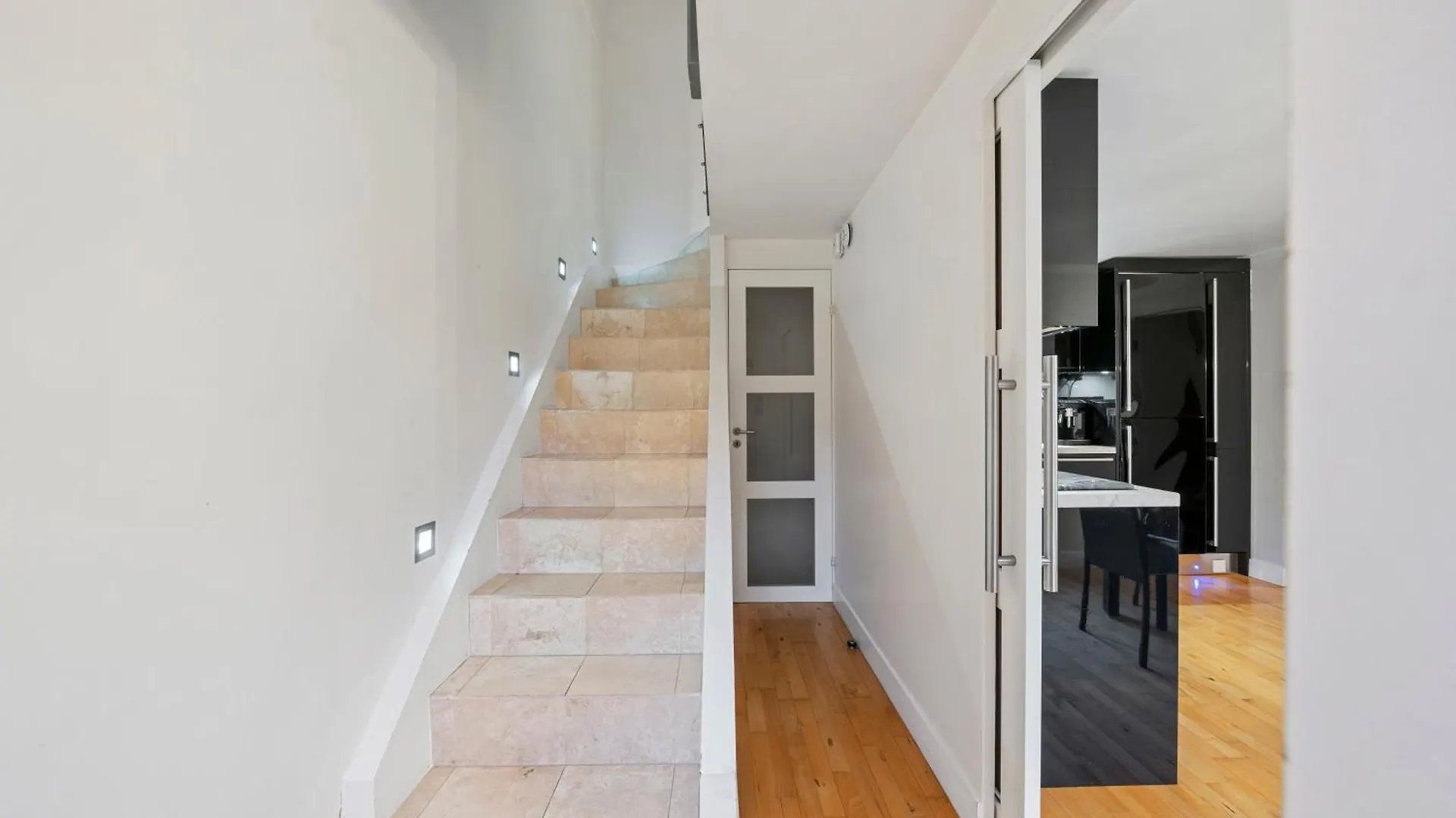 Glamorous 2Br House, Outdoor Space & Free Parking Apartment London 0*,