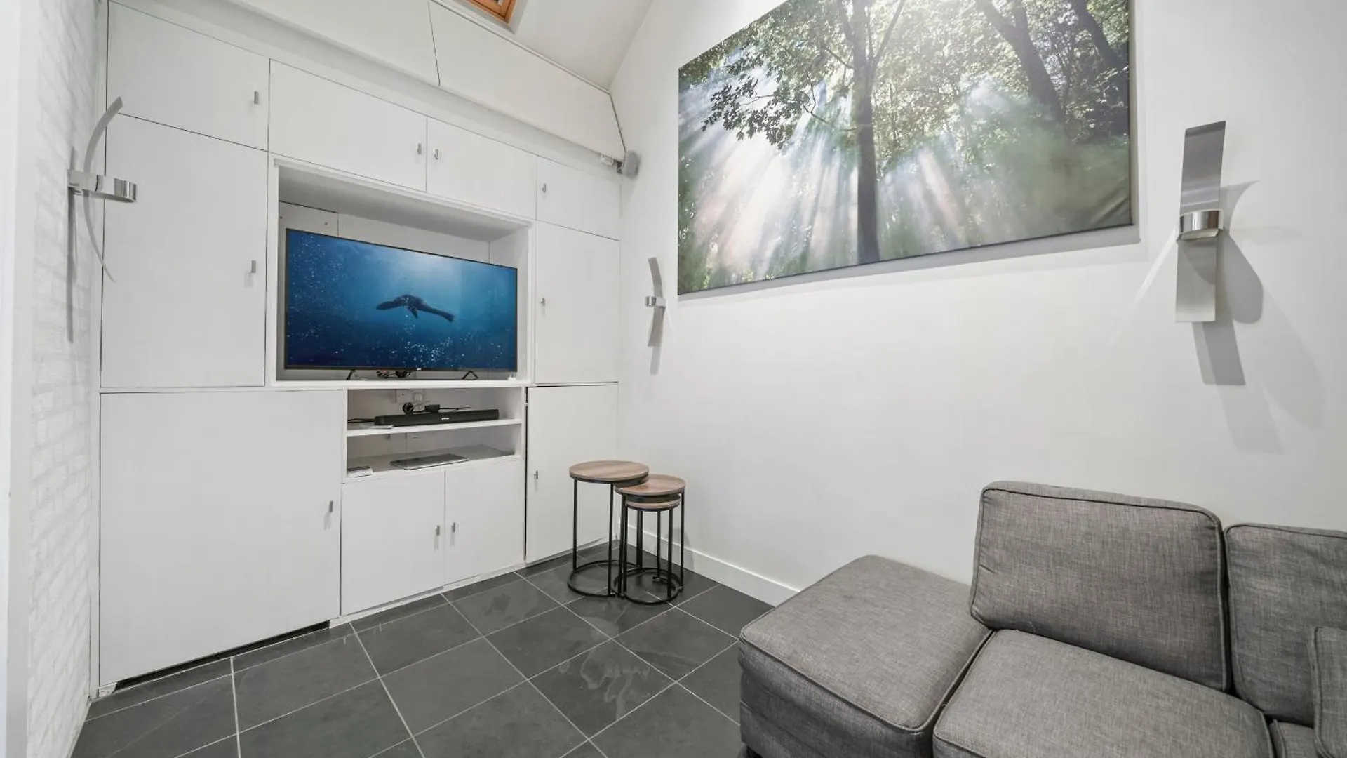 Glamorous 2Br House, Outdoor Space & Free Parking Apartment London